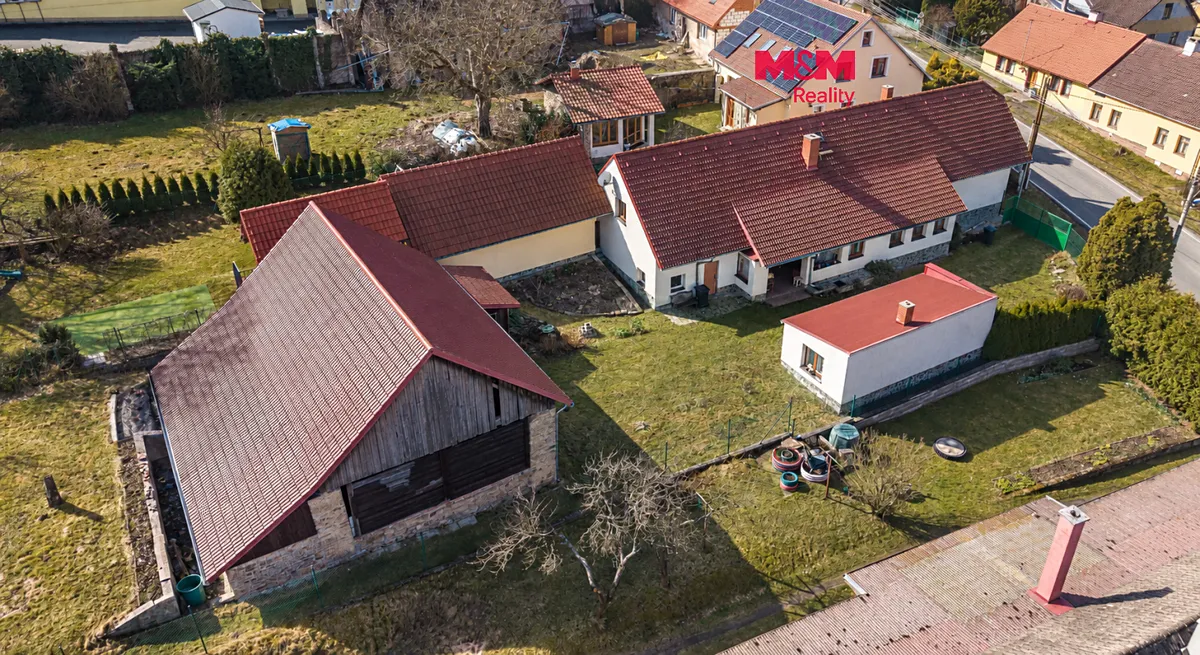 Prodej rodinného domu 80 m², pozemek 1826 m²